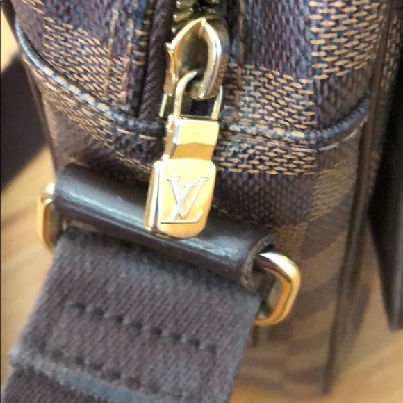 Louis Vuitton messenger bag - Picture 3 of 5